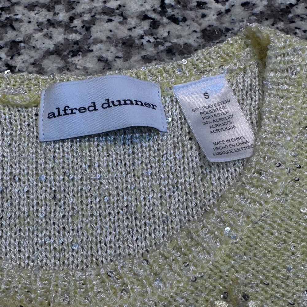 Alfred Dunner Women Sz S Ombre Sequin Beaded Knit Top Short Sleeve Yellow Silver - Picture 6 of 8